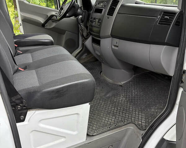 Білий Мерседес Sprinter, об'ємом двигуна 2.14 л та пробігом 438 тис. км за 10700 $, фото 15 на Automoto.ua