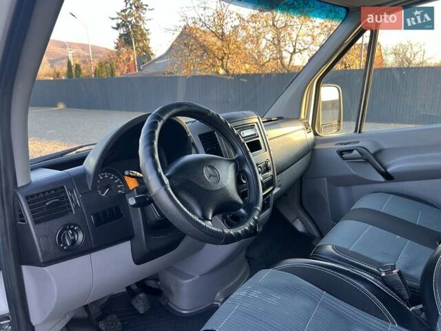 Белый Мерседес Sprinter, объемом двигателя 2.14 л и пробегом 310 тыс. км за 11500 $, фото 12 на Automoto.ua