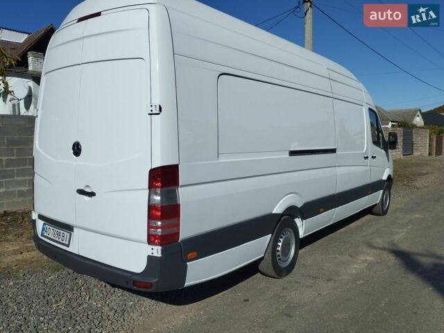 Белый Мерседес Sprinter, объемом двигателя 2.2 л и пробегом 563 тыс. км за 13300 $, фото 6 на Automoto.ua