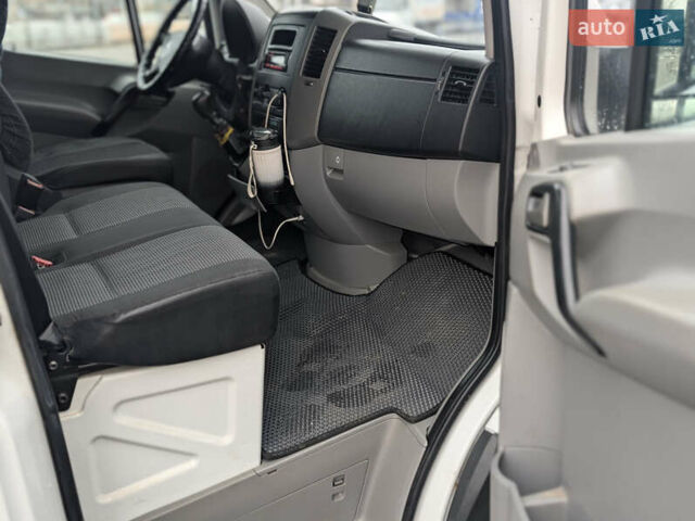 Білий Мерседес Sprinter, об'ємом двигуна 2.14 л та пробігом 320 тис. км за 14199 $, фото 11 на Automoto.ua