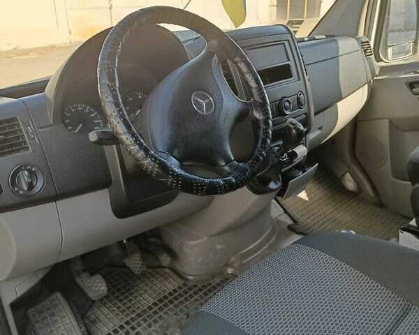 Мерседес Sprinter 2012 в Одессе на Automoto.ua Белый Мерседес Sprinter, объемом двигателя 2.1 л и пробегом 187 тыс. км за 14000 $, фото 6 на Automoto.ua