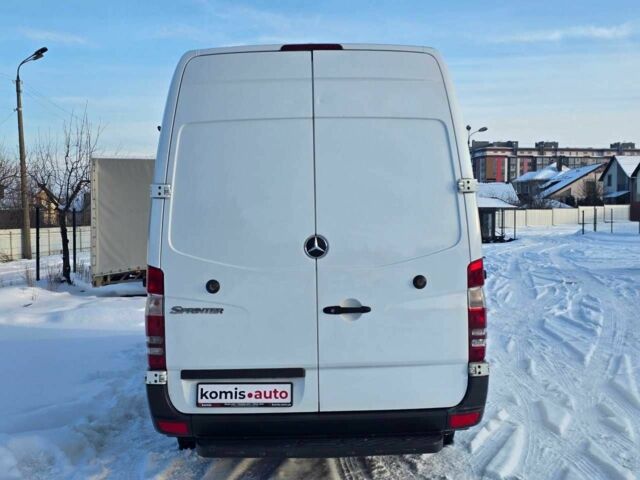 Белый Мерседес Sprinter, объемом двигателя 2.2 л и пробегом 190 тыс. км за 13999 $, фото 7 на Automoto.ua