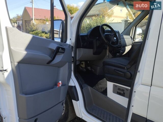 Белый Мерседес Sprinter, объемом двигателя 2.2 л и пробегом 563 тыс. км за 13300 $, фото 18 на Automoto.ua