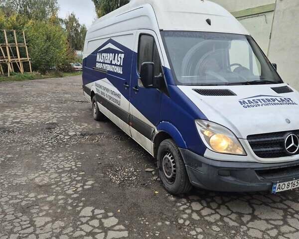 Белый Мерседес Sprinter, объемом двигателя 2.1 л и пробегом 487 тыс. км за 11499 $, фото 5 на Automoto.ua