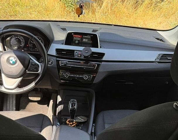 Белый Мерседес Sprinter, объемом двигателя 2.1 л и пробегом 255 тыс. км за 12700 $, фото 27 на Automoto.ua
