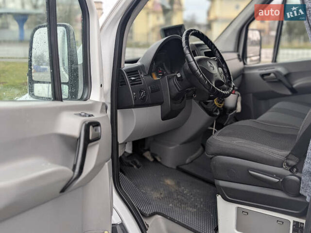 Білий Мерседес Sprinter, об'ємом двигуна 2.14 л та пробігом 320 тис. км за 14199 $, фото 8 на Automoto.ua