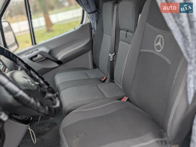 Білий Мерседес Sprinter, об'ємом двигуна 2.14 л та пробігом 320 тис. км за 14199 $, фото 12 на Automoto.ua