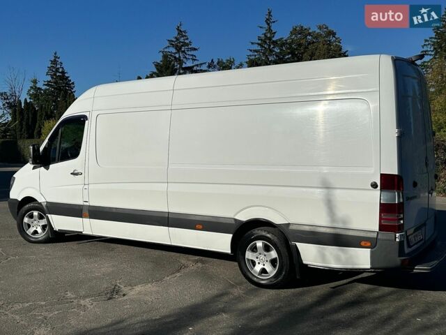 Белый Мерседес Sprinter, объемом двигателя 2.14 л и пробегом 481 тыс. км за 15800 $, фото 7 на Automoto.ua