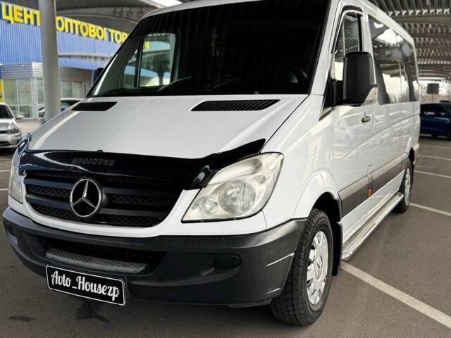 Белый Мерседес Sprinter, объемом двигателя 0 л и пробегом 500 тыс. км за 14500 $, фото 2 на Automoto.ua