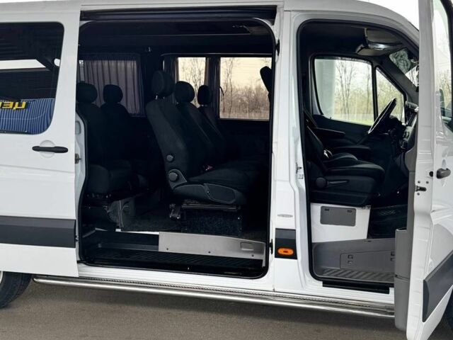 Белый Мерседес Sprinter, объемом двигателя 0 л и пробегом 500 тыс. км за 14500 $, фото 4 на Automoto.ua