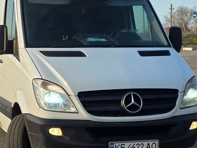 Белый Мерседес Sprinter, объемом двигателя 2.2 л и пробегом 752 тыс. км за 14999 $, фото 21 на Automoto.ua