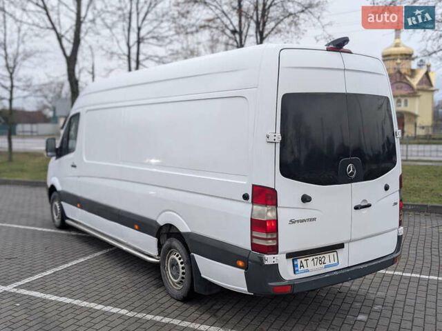 Білий Мерседес Sprinter, об'ємом двигуна 2.14 л та пробігом 320 тис. км за 13499 $, фото 5 на Automoto.ua