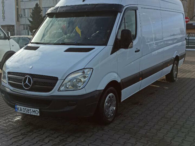 Белый Мерседес Sprinter, объемом двигателя 2.1 л и пробегом 401 тыс. км за 14800 $, фото 3 на Automoto.ua