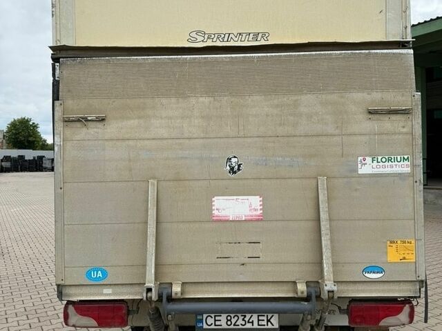 Белый Мерседес Sprinter, объемом двигателя 2.99 л и пробегом 520 тыс. км за 12000 $, фото 4 на Automoto.ua