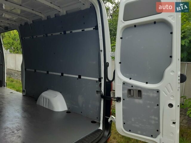 Белый Мерседес Sprinter, объемом двигателя 3 л и пробегом 500 тыс. км за 17800 $, фото 12 на Automoto.ua