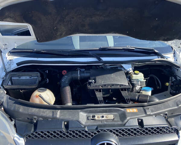 Белый Мерседес Sprinter, объемом двигателя 2.14 л и пробегом 436 тыс. км за 14500 $, фото 20 на Automoto.ua