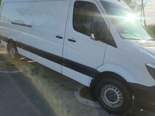 Белый Мерседес Sprinter, объемом двигателя 2.14 л и пробегом 260 тыс. км за 14000 $, фото 5 на Automoto.ua