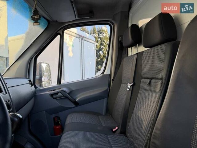 Білий Мерседес Sprinter, об'ємом двигуна 2.2 л та пробігом 271 тис. км за 16700 $, фото 26 на Automoto.ua