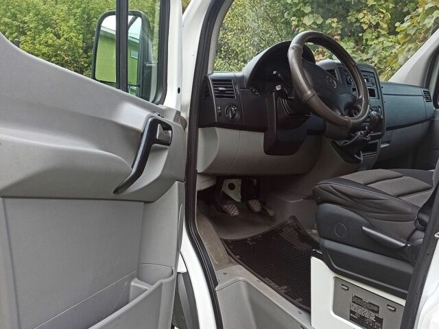 Білий Мерседес Sprinter, об'ємом двигуна 2.14 л та пробігом 360 тис. км за 12500 $, фото 8 на Automoto.ua