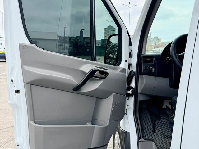 Білий Мерседес Sprinter, об'ємом двигуна 2.2 л та пробігом 450 тис. км за 13800 $, фото 25 на Automoto.ua