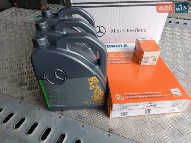 Белый Мерседес Sprinter, объемом двигателя 3 л и пробегом 560 тыс. км за 20498 $, фото 15 на Automoto.ua