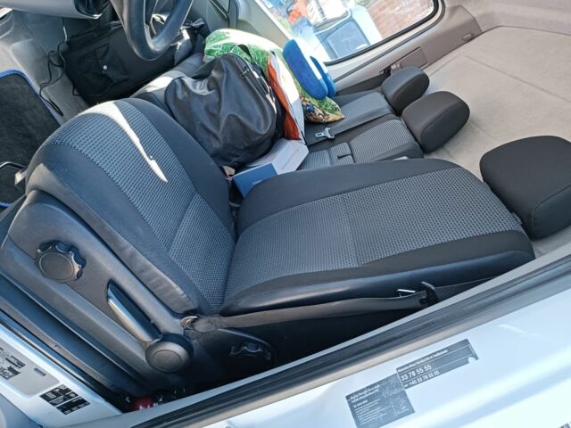 Белый Мерседес Sprinter, объемом двигателя 3 л и пробегом 560 тыс. км за 20500 $, фото 7 на Automoto.ua