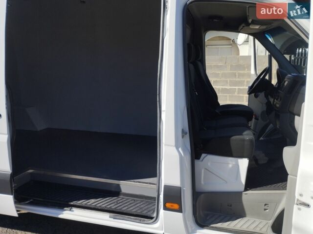 Белый Мерседес Sprinter, объемом двигателя 2.2 л и пробегом 563 тыс. км за 13300 $, фото 25 на Automoto.ua