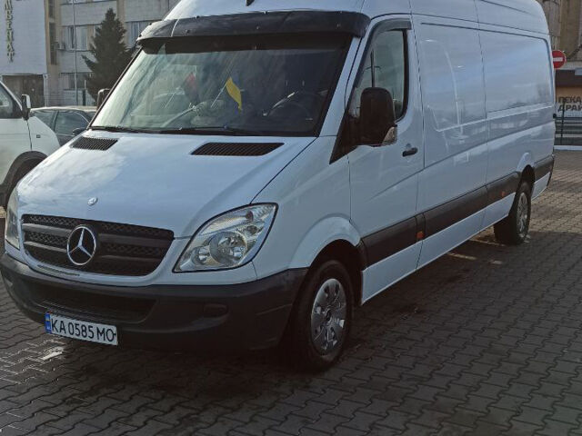 Белый Мерседес Sprinter, объемом двигателя 2.1 л и пробегом 401 тыс. км за 15300 $, фото 3 на Automoto.ua