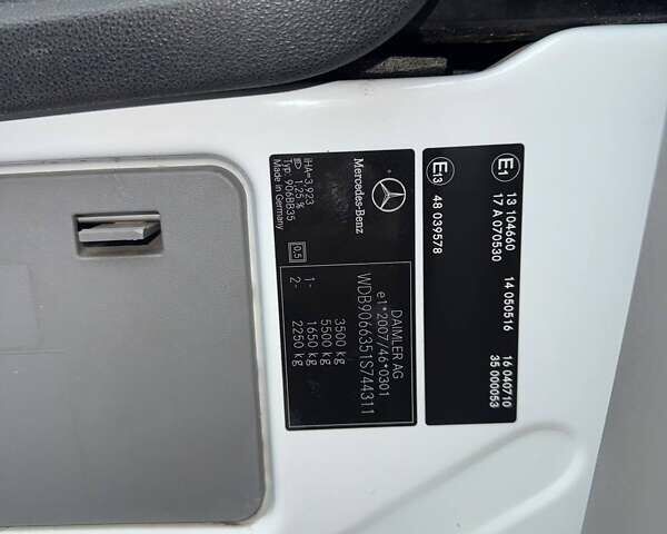 Белый Мерседес Sprinter, объемом двигателя 3 л и пробегом 349 тыс. км за 18100 $, фото 24 на Automoto.ua