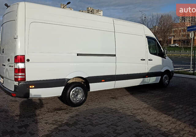Белый Мерседес Sprinter, объемом двигателя 2.1 л и пробегом 401 тыс. км за 16000 $, фото 6 на Automoto.ua