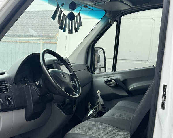 Білий Мерседес Sprinter, об'ємом двигуна 2.2 л та пробігом 372 тис. км за 9900 $, фото 4 на Automoto.ua
