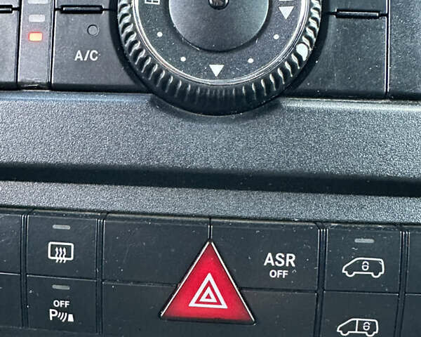 Білий Мерседес Sprinter, об'ємом двигуна 2.14 л та пробігом 297 тис. км за 13950 $, фото 17 на Automoto.ua