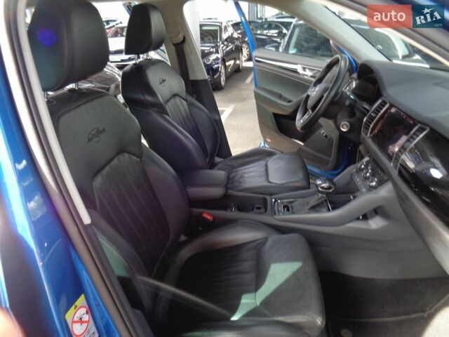 Белый Мерседес Sprinter, объемом двигателя 2.1 л и пробегом 255 тыс. км за 12700 $, фото 14 на Automoto.ua