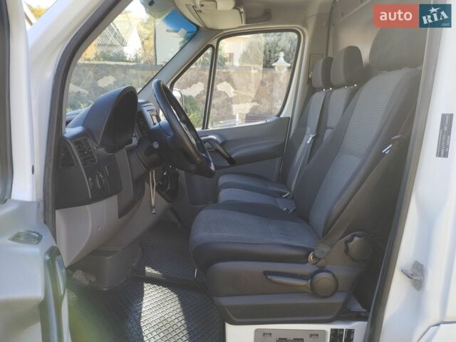 Белый Мерседес Sprinter, объемом двигателя 2.2 л и пробегом 563 тыс. км за 13300 $, фото 19 на Automoto.ua