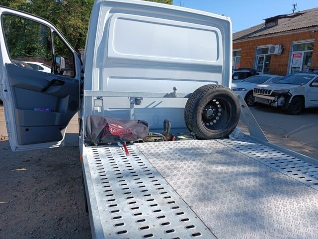 Белый Мерседес Sprinter, объемом двигателя 3 л и пробегом 560 тыс. км за 20500 $, фото 5 на Automoto.ua