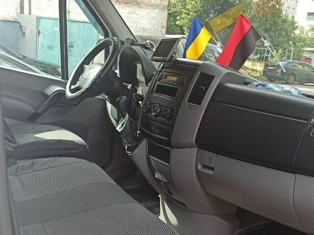 Белый Мерседес Sprinter, объемом двигателя 2.1 л и пробегом 401 тыс. км за 14800 $, фото 12 на Automoto.ua