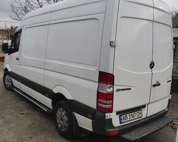 Білий Мерседес Sprinter, об'ємом двигуна 2.14 л та пробігом 270 тис. км за 13000 $, фото 2 на Automoto.ua