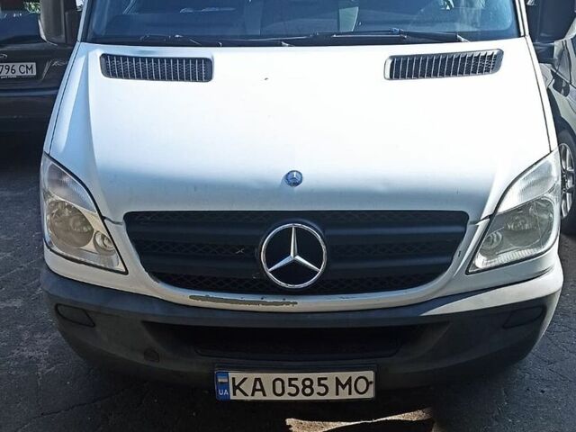 Белый Мерседес Sprinter, объемом двигателя 2.1 л и пробегом 401 тыс. км за 14800 $, фото 8 на Automoto.ua