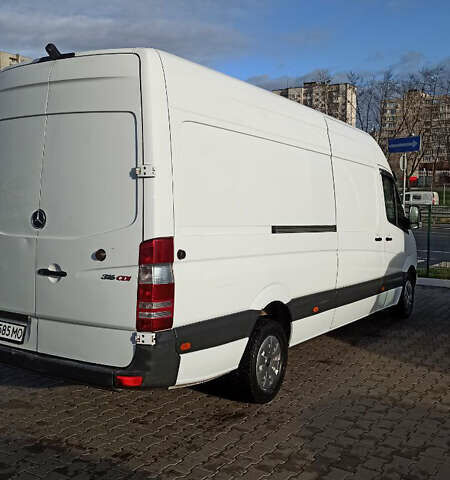 Белый Мерседес Sprinter, объемом двигателя 2.1 л и пробегом 401 тыс. км за 16000 $, фото 5 на Automoto.ua