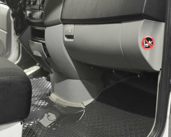 Білий Мерседес Sprinter, об'ємом двигуна 2.2 л та пробігом 277 тис. км за 11700 $, фото 39 на Automoto.ua