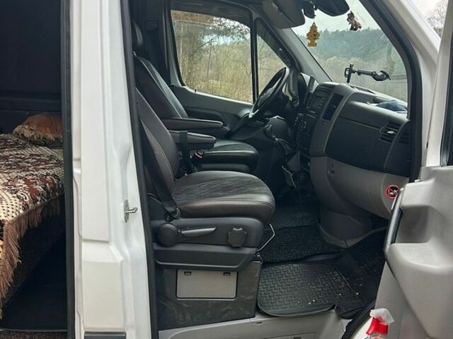 Белый Мерседес Sprinter, объемом двигателя 2.99 л и пробегом 600 тыс. км за 19000 $, фото 17 на Automoto.ua