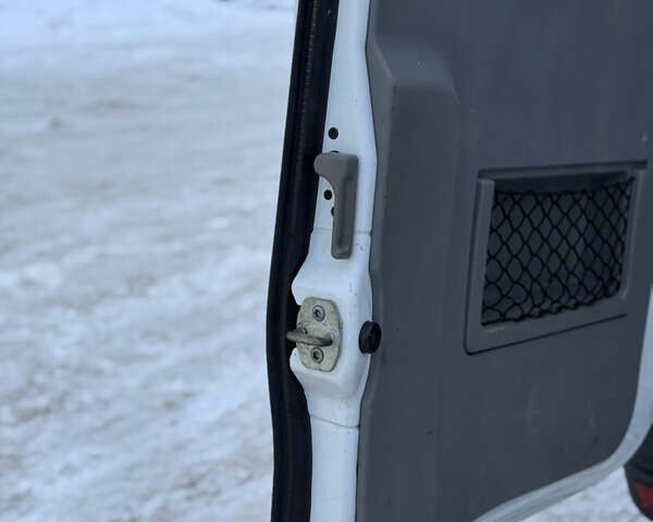 Білий Мерседес Sprinter, об'ємом двигуна 2.2 л та пробігом 277 тис. км за 11700 $, фото 30 на Automoto.ua