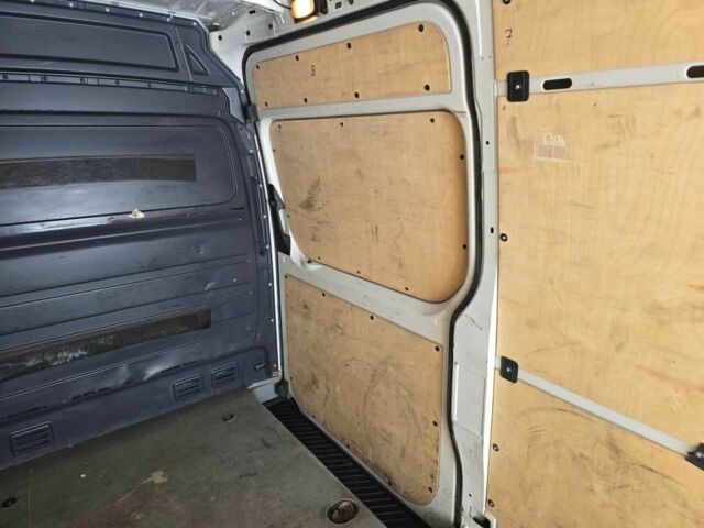 Белый Мерседес Sprinter, объемом двигателя 2.2 л и пробегом 190 тыс. км за 13999 $, фото 23 на Automoto.ua