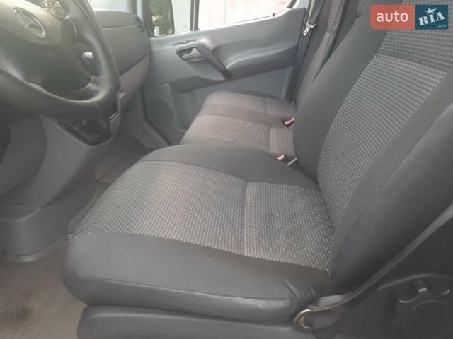 Белый Мерседес Sprinter, объемом двигателя 3 л и пробегом 500 тыс. км за 17800 $, фото 17 на Automoto.ua