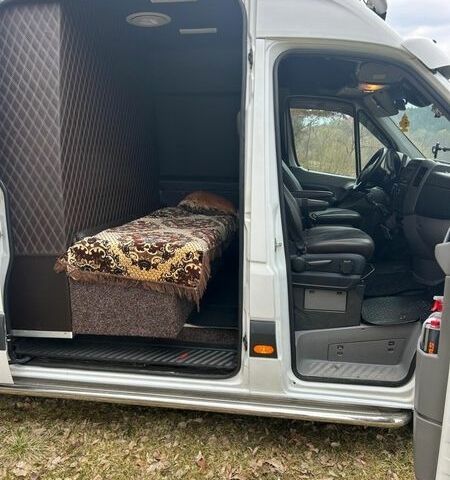 Белый Мерседес Sprinter, объемом двигателя 2.99 л и пробегом 600 тыс. км за 18500 $, фото 9 на Automoto.ua