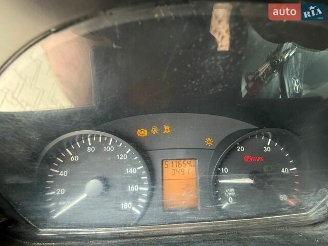 Белый Мерседес Sprinter, объемом двигателя 2.99 л и пробегом 520 тыс. км за 12000 $, фото 13 на Automoto.ua