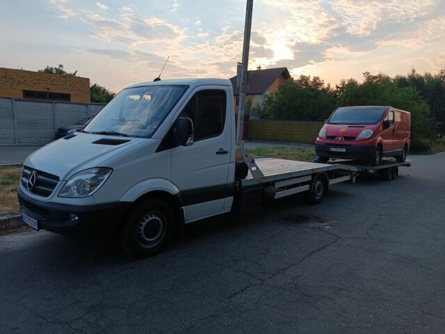 Белый Мерседес Sprinter, объемом двигателя 3 л и пробегом 560 тыс. км за 20500 $, фото 8 на Automoto.ua