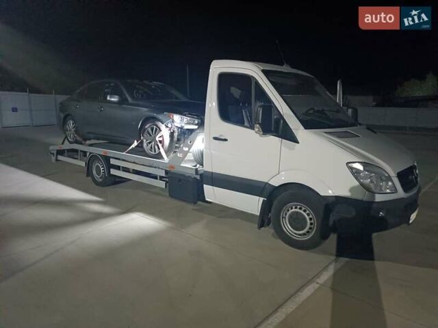 Белый Мерседес Sprinter, объемом двигателя 3 л и пробегом 560 тыс. км за 20498 $, фото 1 на Automoto.ua