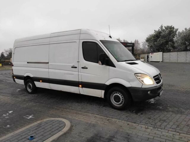 Белый Мерседес Sprinter, объемом двигателя 2.2 л и пробегом 380 тыс. км за 8679 $, фото 1 на Automoto.ua