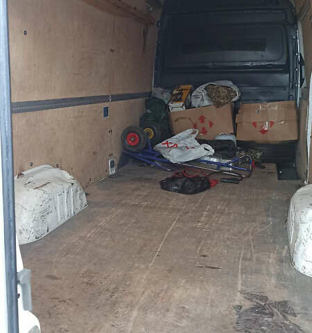 Белый Мерседес Sprinter, объемом двигателя 2.1 л и пробегом 401 тыс. км за 16000 $, фото 15 на Automoto.ua